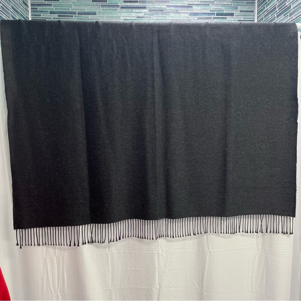 Crate&Barrel Elegant Gray Alpaca Blend Throw‎ with Fringe